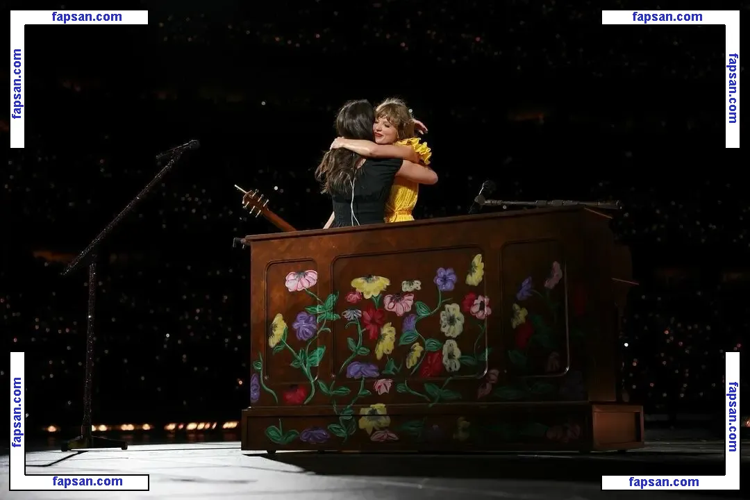 Taylor Swift nude photo #3588 from OnlyFans