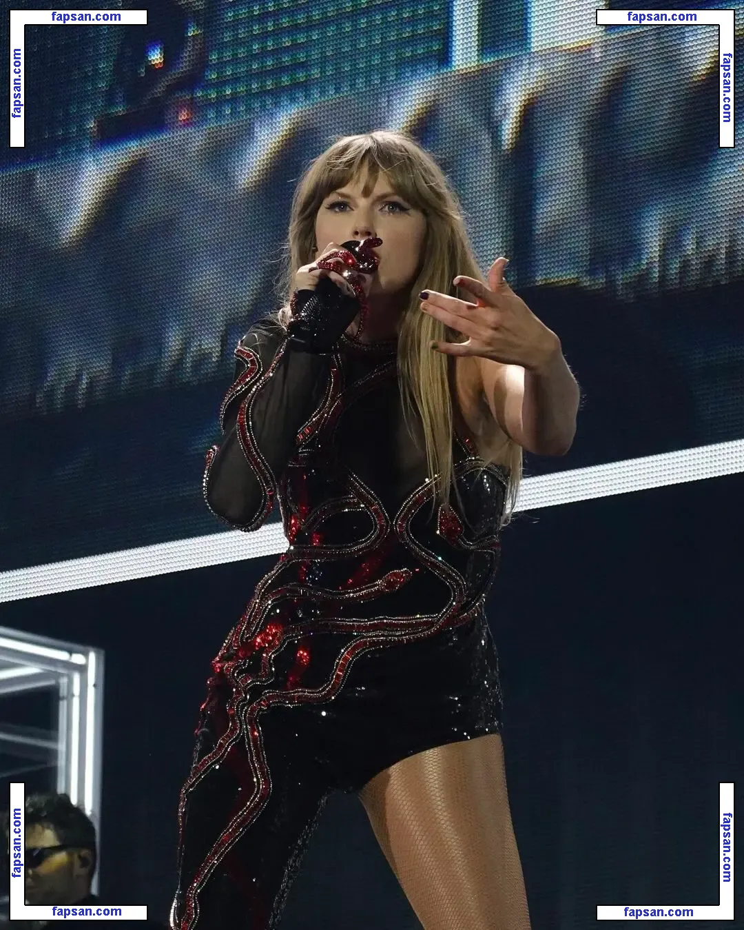 Taylor Swift nude photo #3775 from OnlyFans