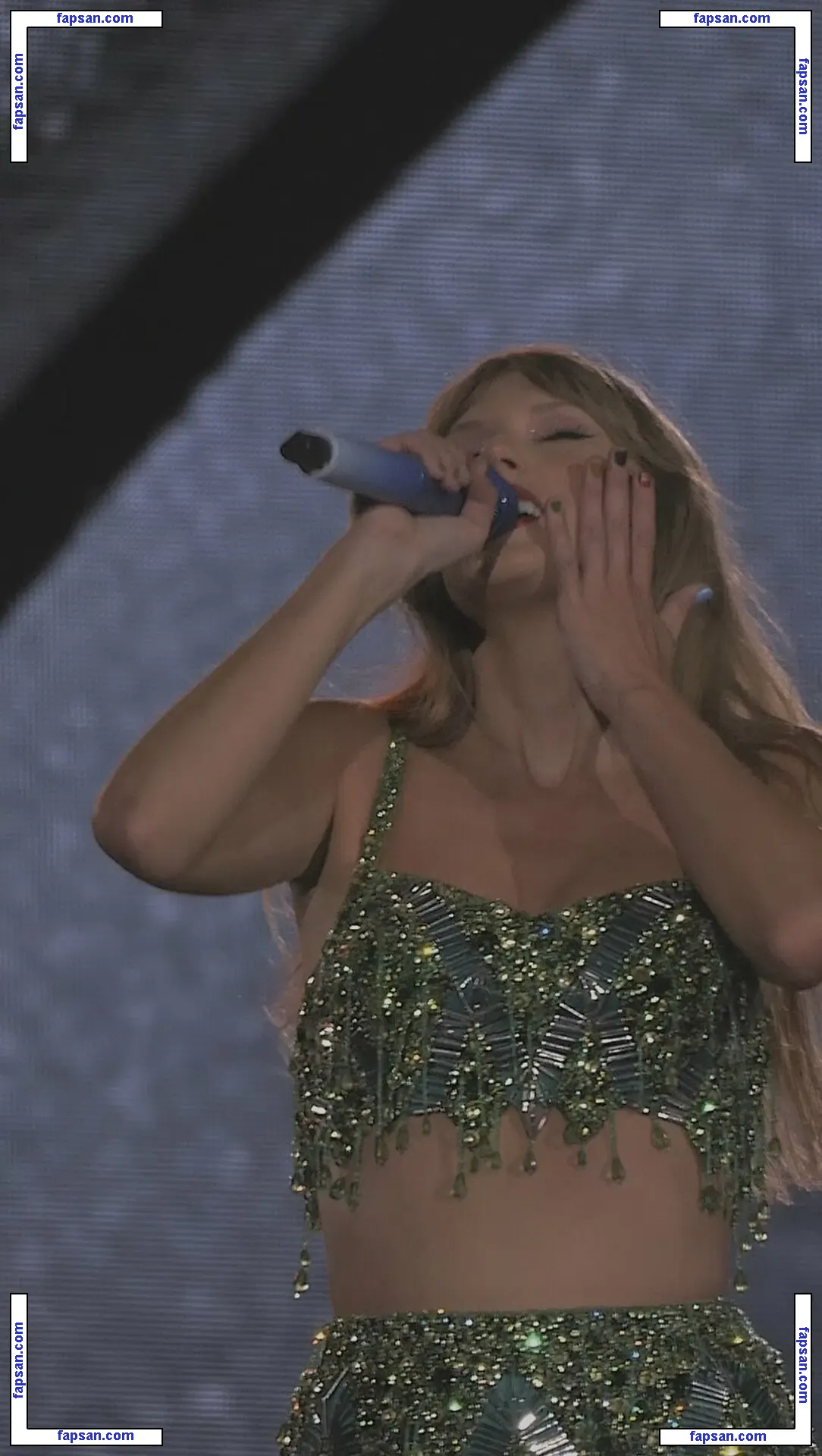 Taylor Swift nude photo #3870 from OnlyFans