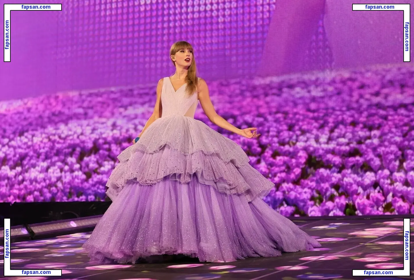 Taylor Swift nude photo #3907 from OnlyFans