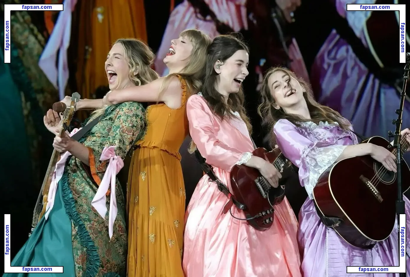 Taylor Swift nude photo #3908 from OnlyFans