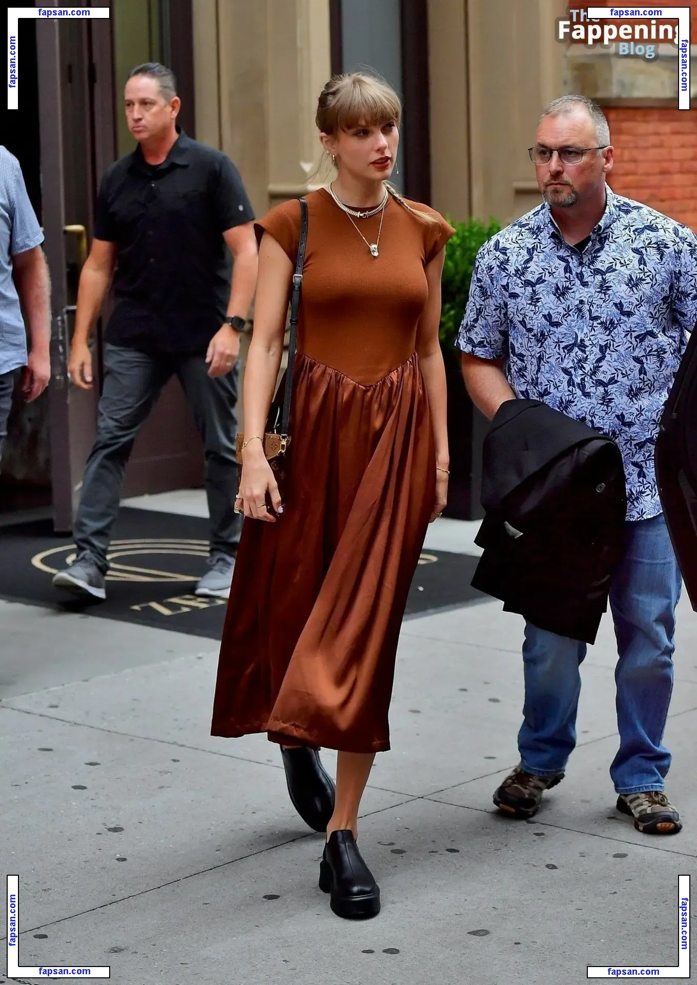 Taylor Swift nude photo #3945 from OnlyFans