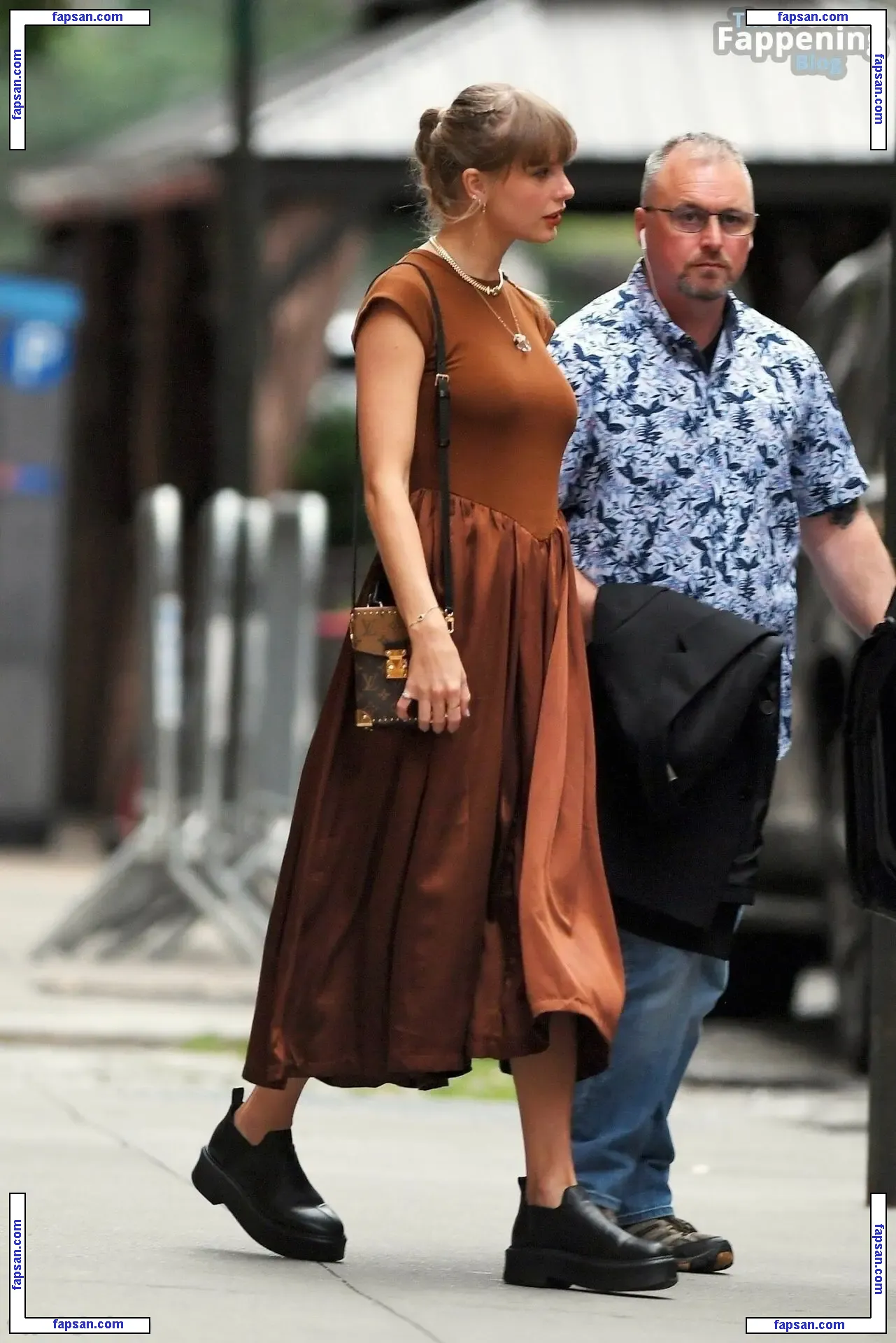 Taylor Swift nude photo #3953 from OnlyFans