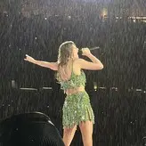 Taylor Swift nude #3182