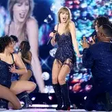 Taylor Swift nude #3410