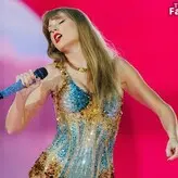 Taylor Swift nude #3451