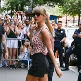 Taylor Swift nude #3511