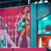 Taylor Swift nude #3586