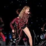 Taylor Swift nude #3736