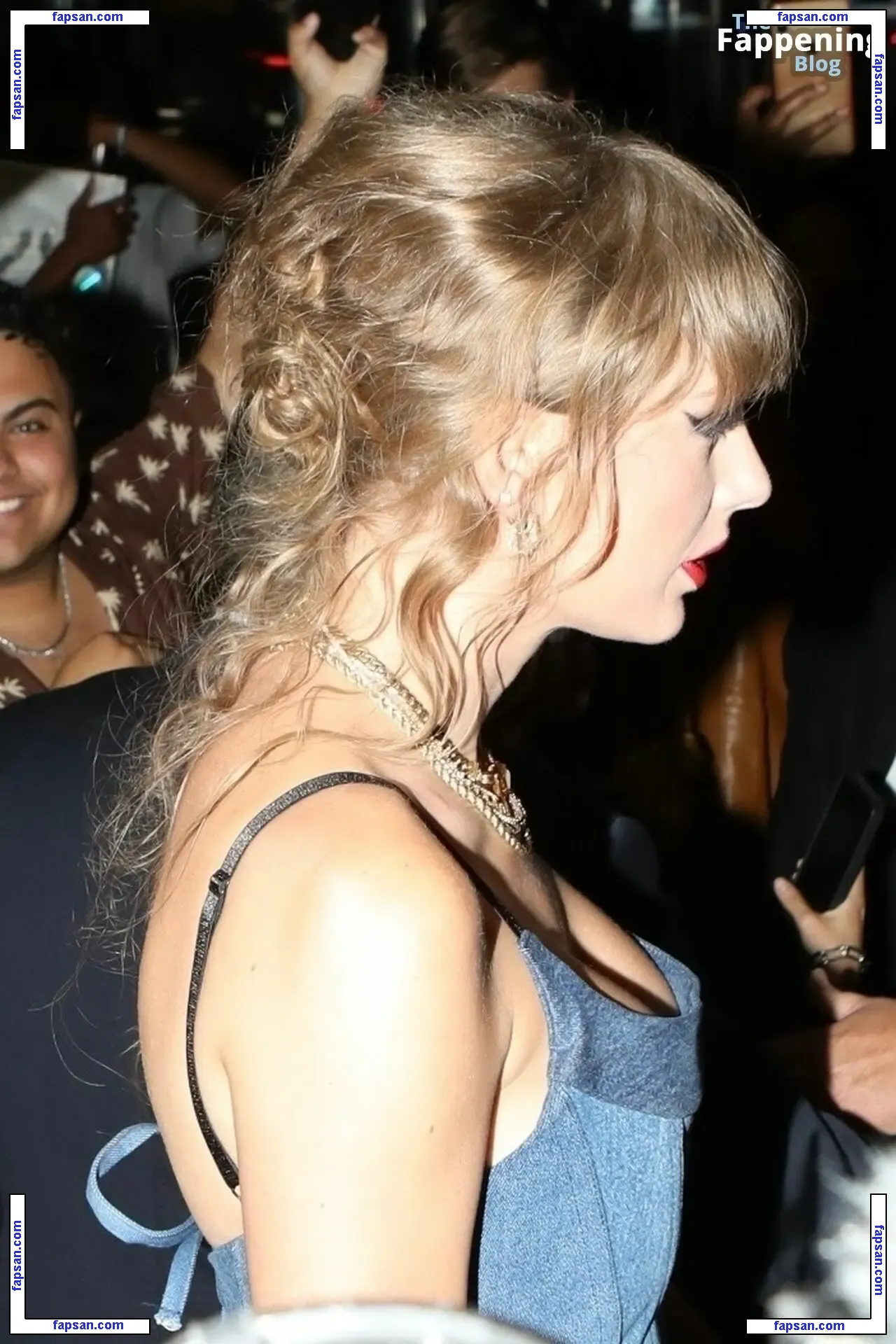 Taylor Swift nude photo #4086 from OnlyFans