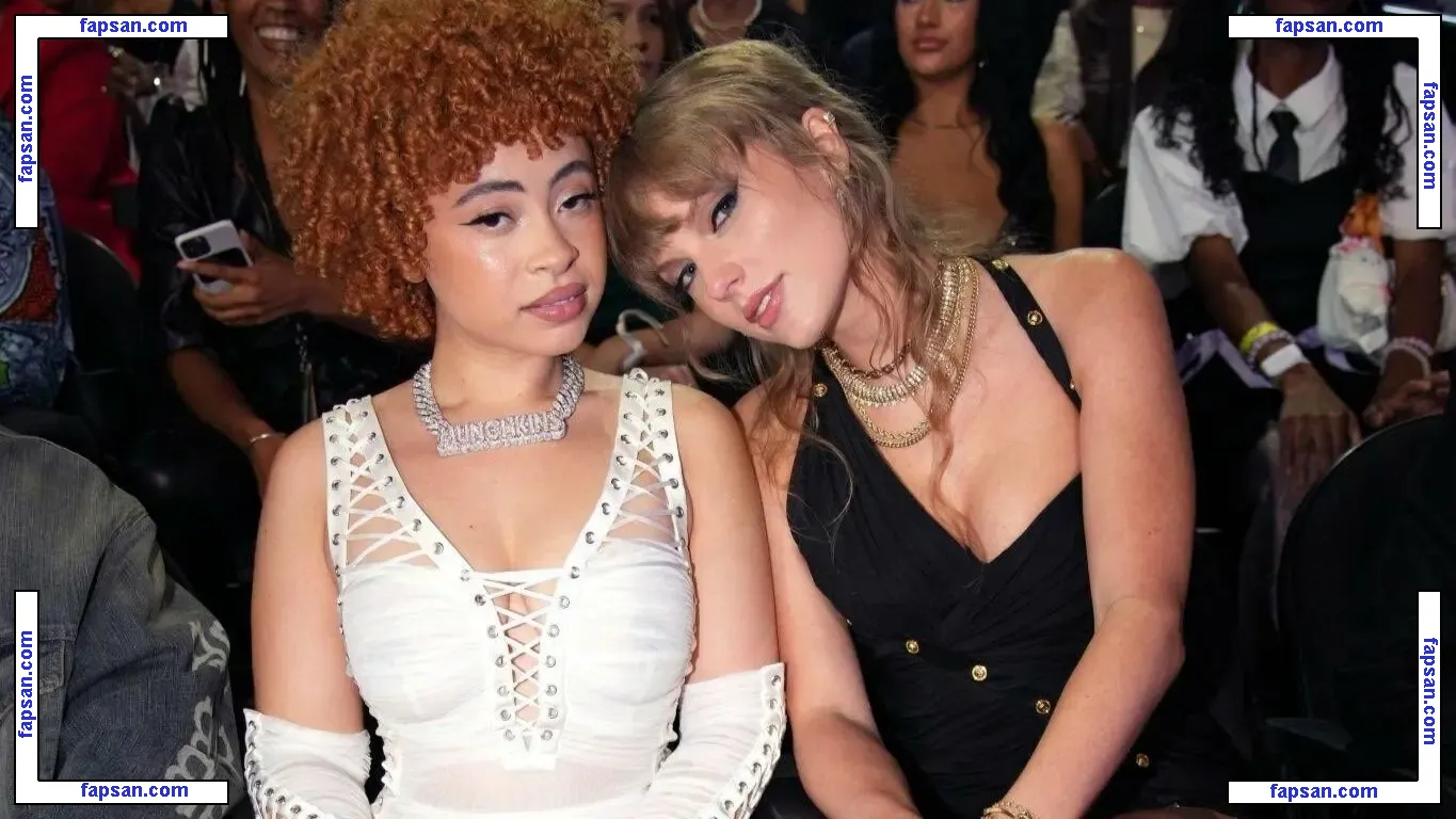 Taylor Swift nude photo #4163 from OnlyFans