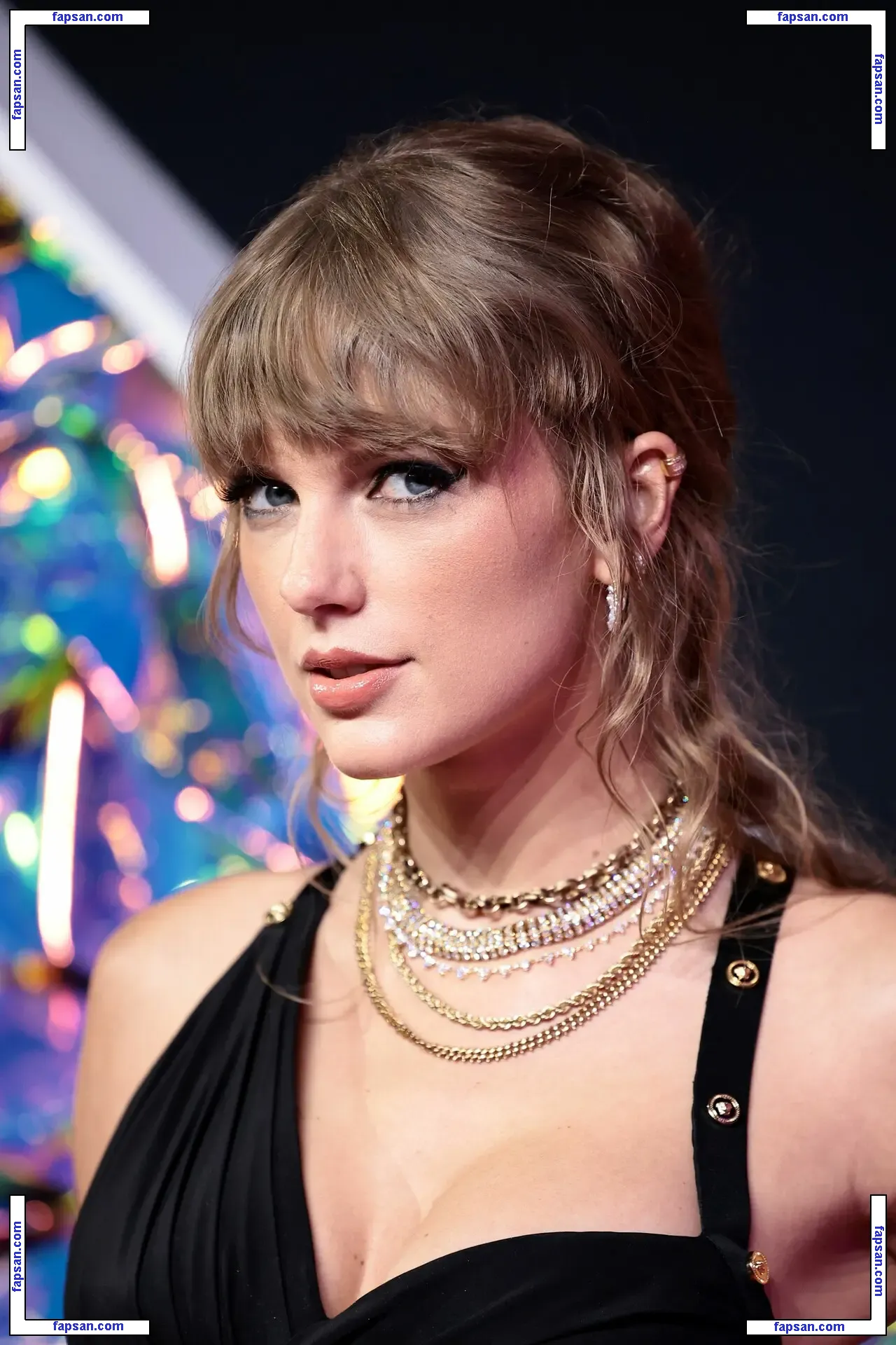 Taylor Swift nude photo #4169 from OnlyFans