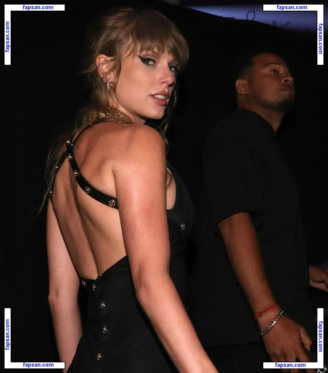 Taylor Swift nude photo #4312 from OnlyFans