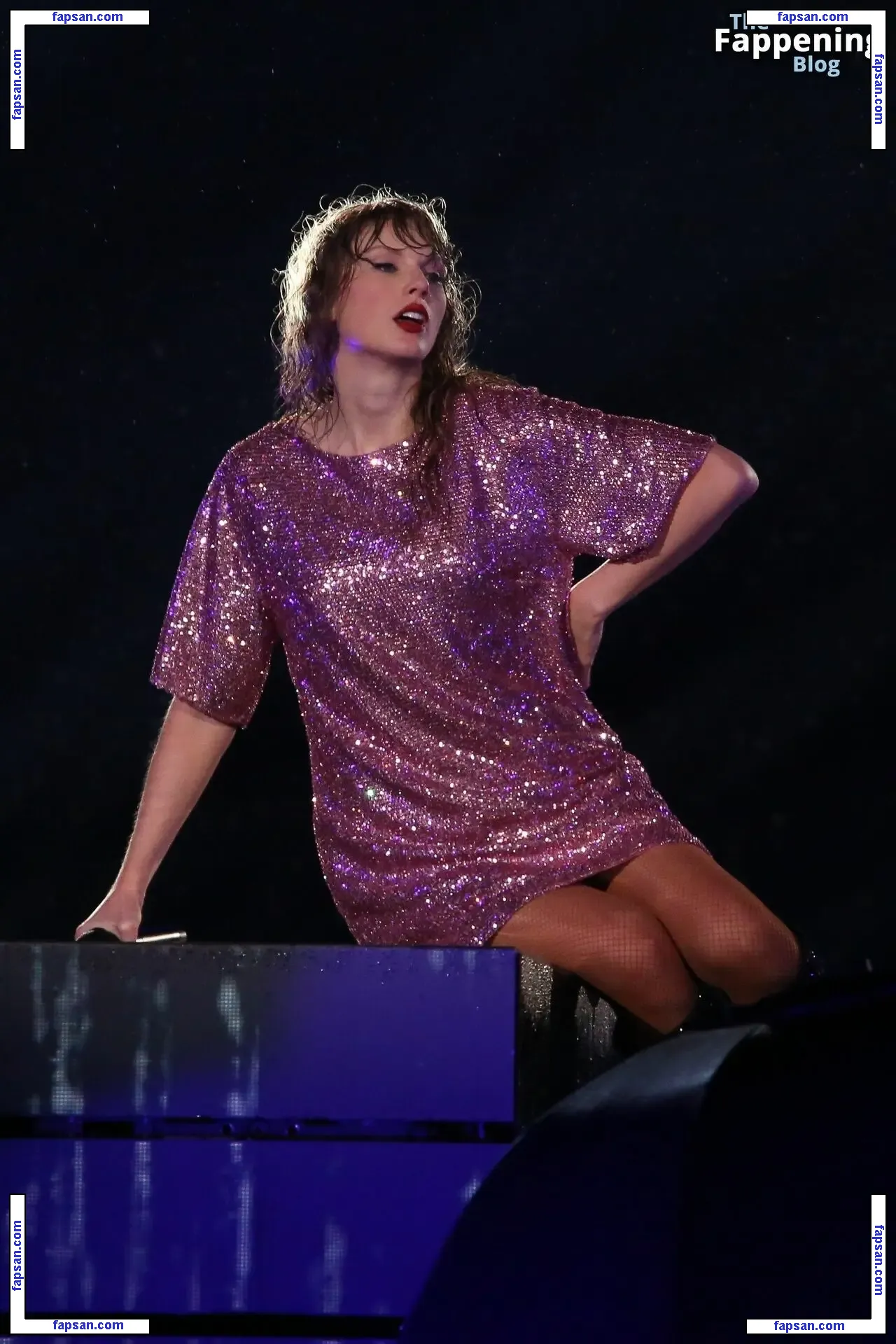 Taylor Swift nude photo #4546 from OnlyFans