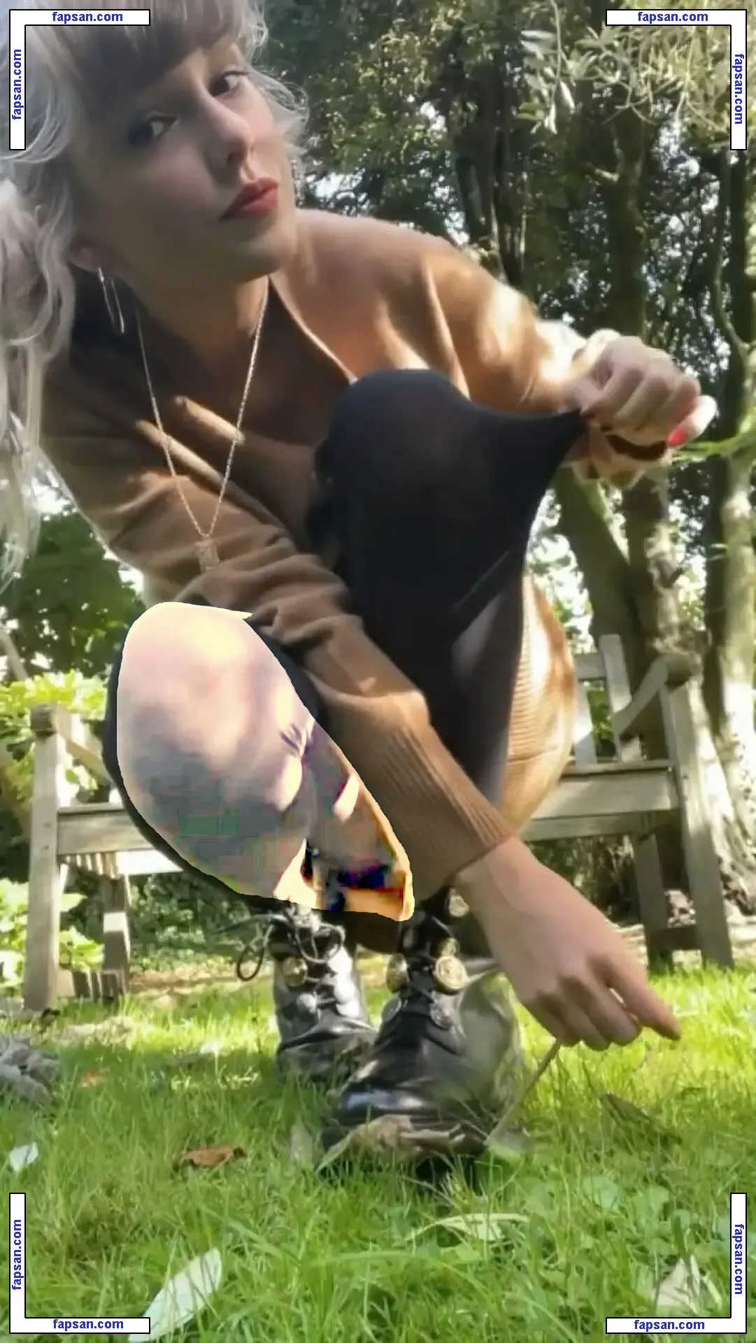 Taylor Swift nude photo #4588 from OnlyFans