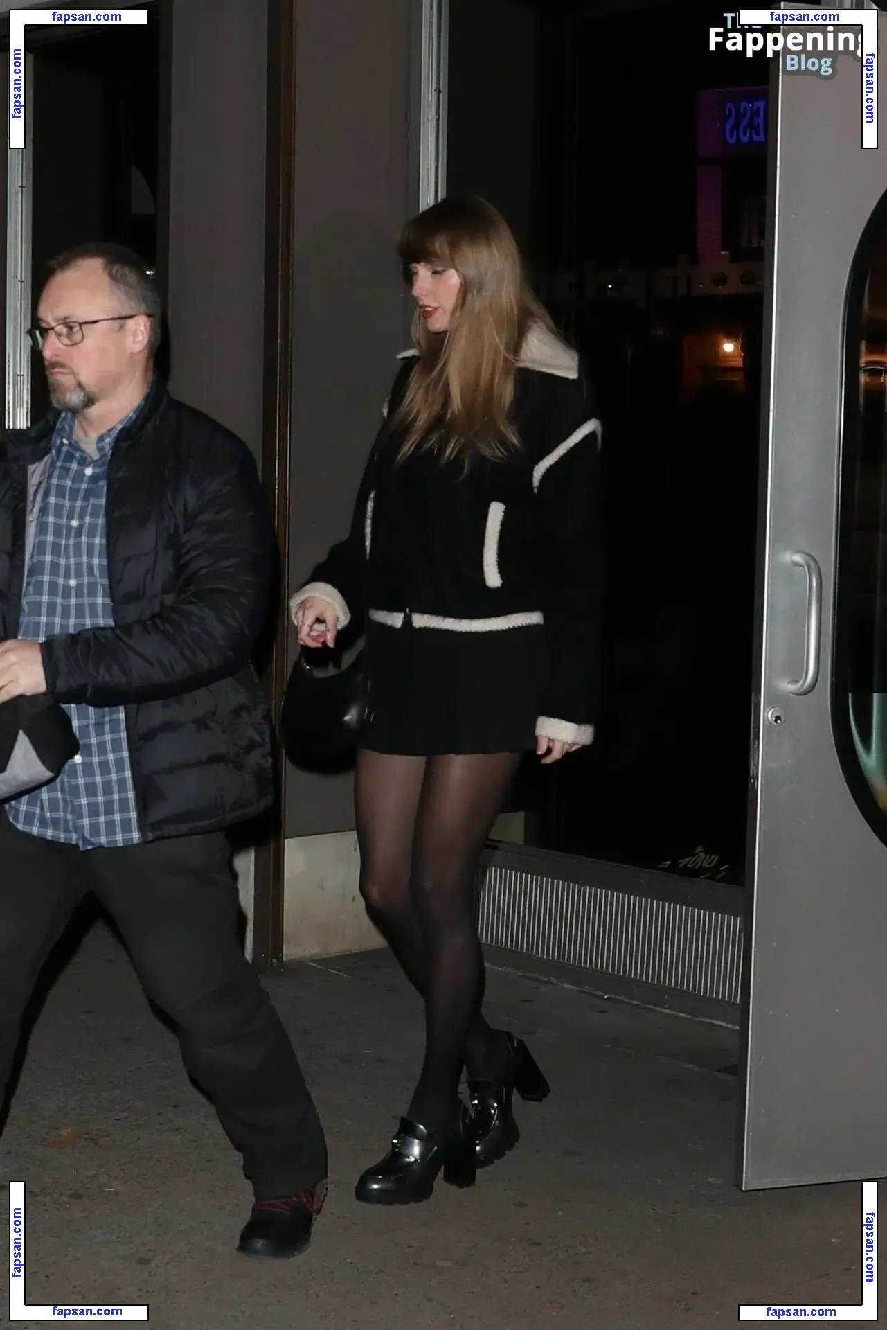 Taylor Swift nude photo #4676 from OnlyFans
