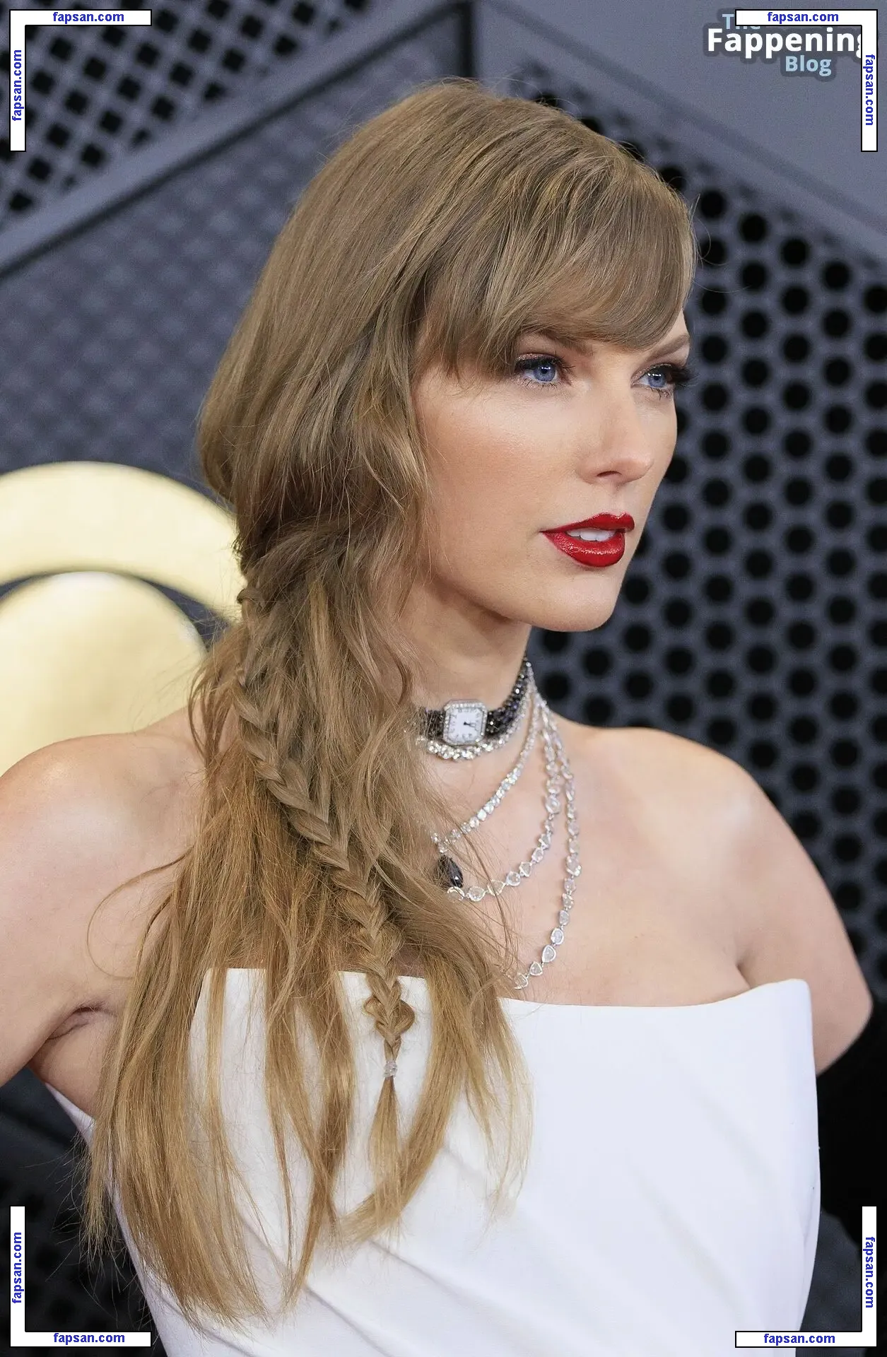 Taylor Swift nude photo #4913 from OnlyFans