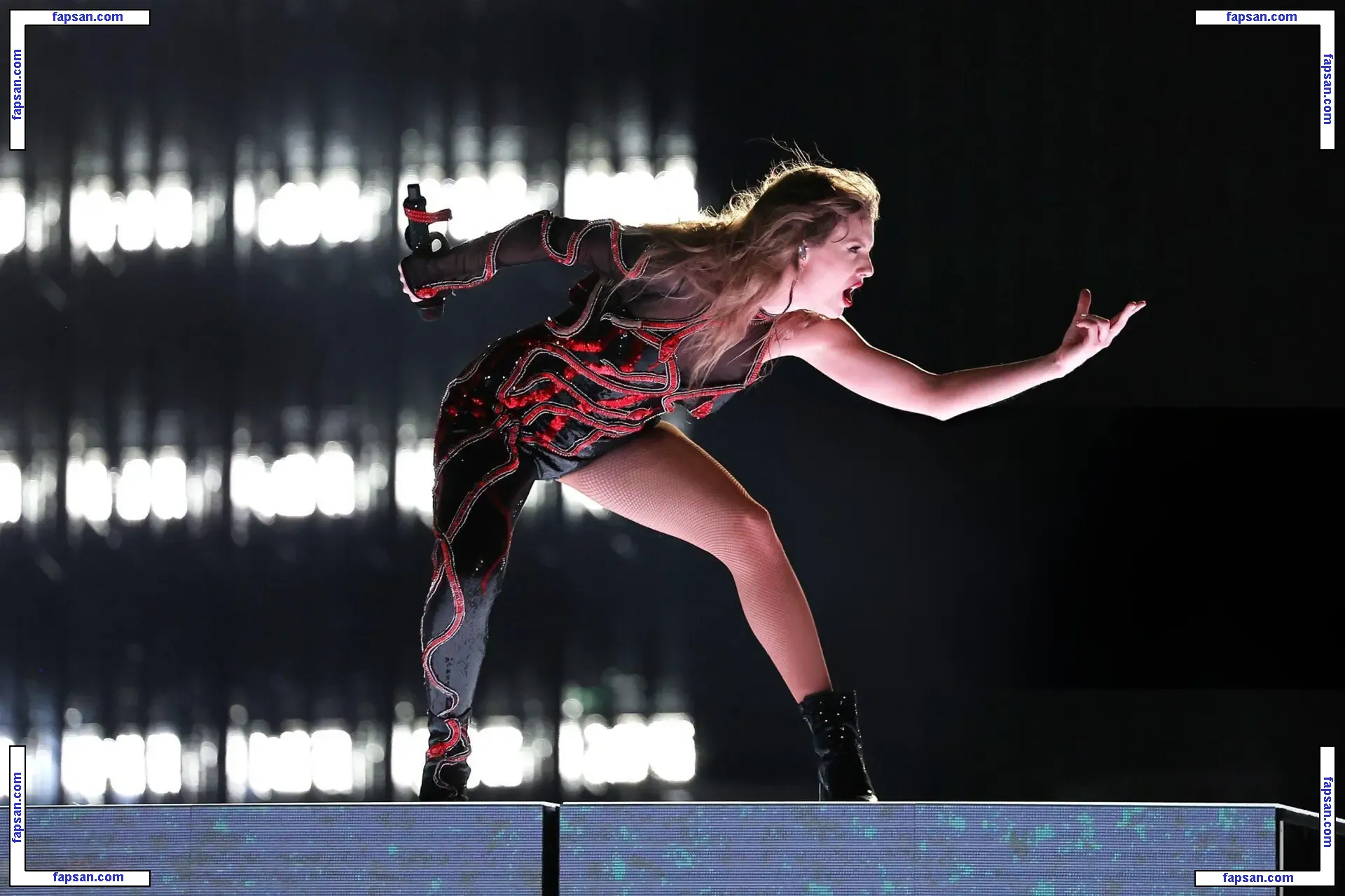 Taylor Swift nude photo #4959 from OnlyFans
