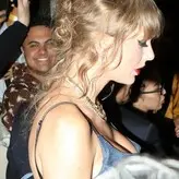 Taylor Swift nude #4087