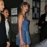 Taylor Swift nude #4097