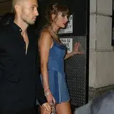 Taylor Swift nude #4099