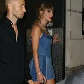 Taylor Swift nude #4100