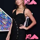 Taylor Swift nude #4176