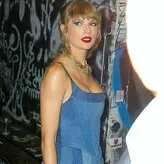 Taylor Swift nude #4189