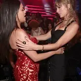 Taylor Swift nude #4195