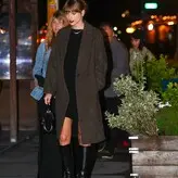 Taylor Swift nude #4243