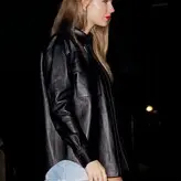 Taylor Swift nude #4295