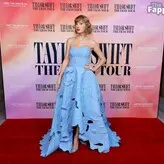 Taylor Swift nude #4373