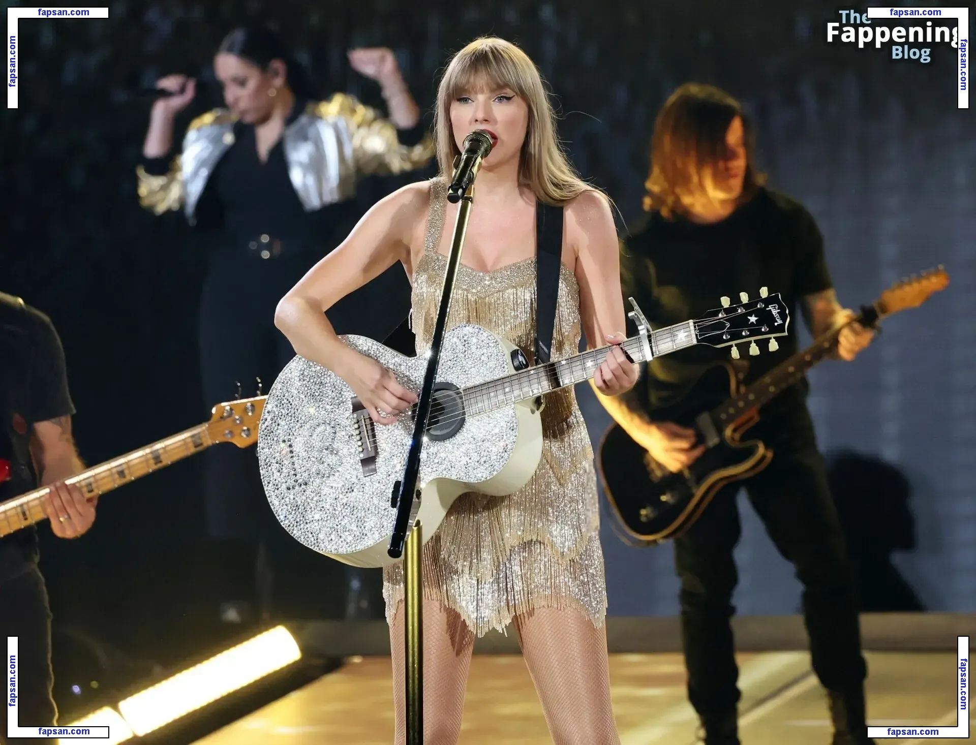 Taylor Swift nude photo #5075 from OnlyFans