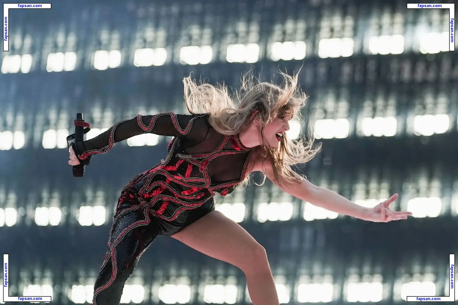 Taylor Swift nude photo #5338 from OnlyFans