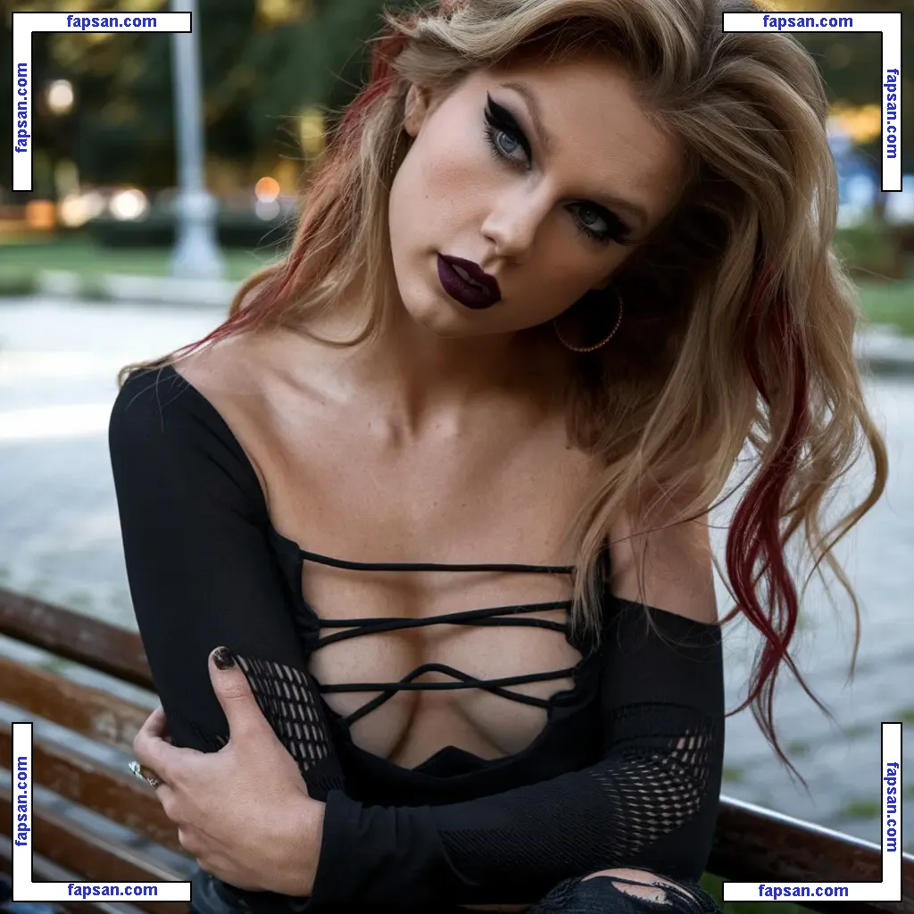 Taylor Swift nude photo #5621 from OnlyFans