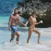 Taylor Swift nude #5030
