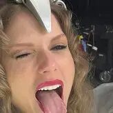 Taylor Swift nude #5056