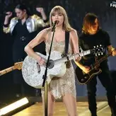 Taylor Swift nude #5075