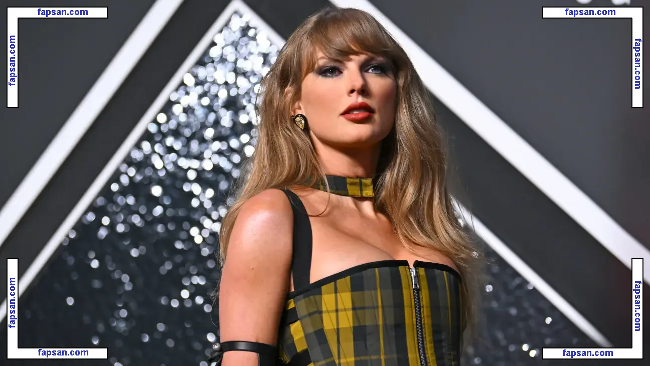 Taylor Swift nude photo #6068 from OnlyFans