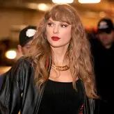 Taylor Swift nude #6012