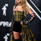 Taylor Swift nude #6069