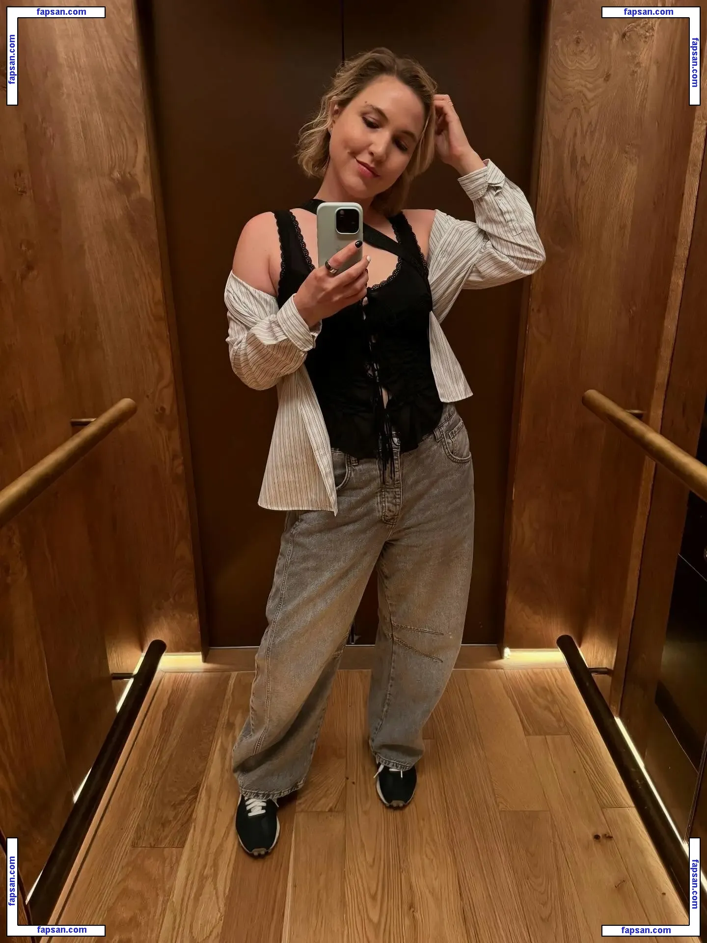 Taylor Tomlinson nude photo #0128 from OnlyFans