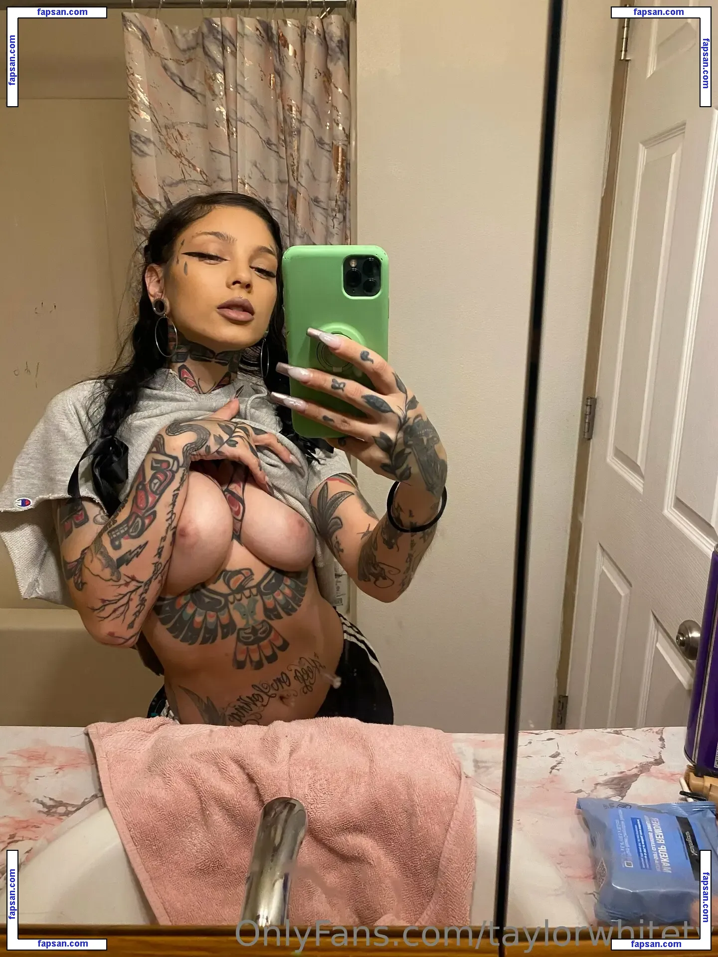 Taylor White nude photo #0406 from OnlyFans