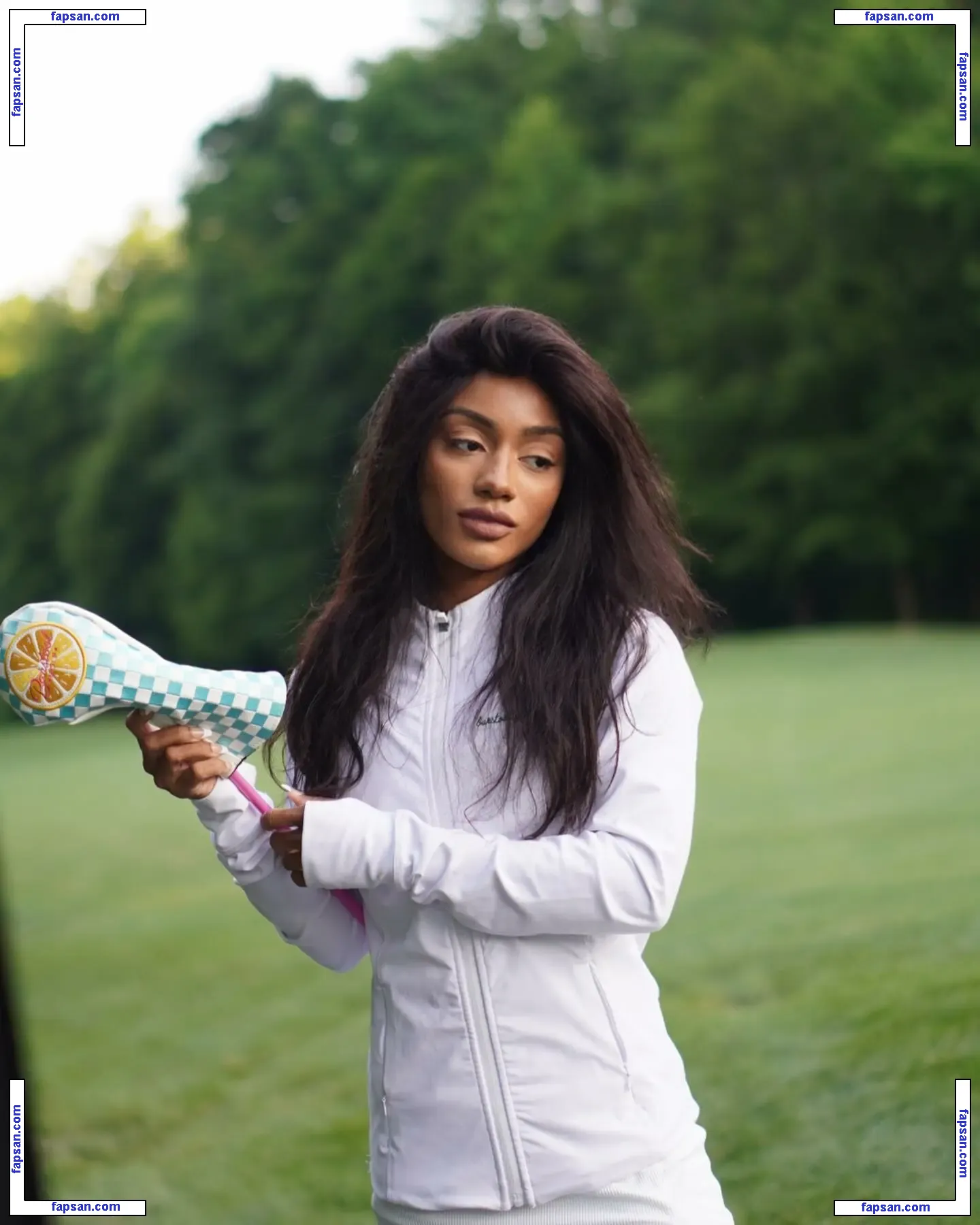 taylorchamp nude photo #0014 from OnlyFans