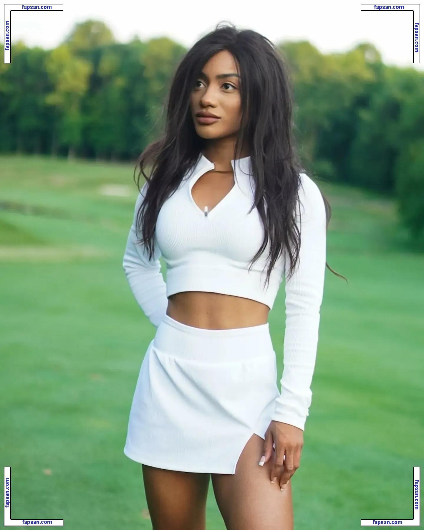 taylorchamp nude photo #0015 from OnlyFans