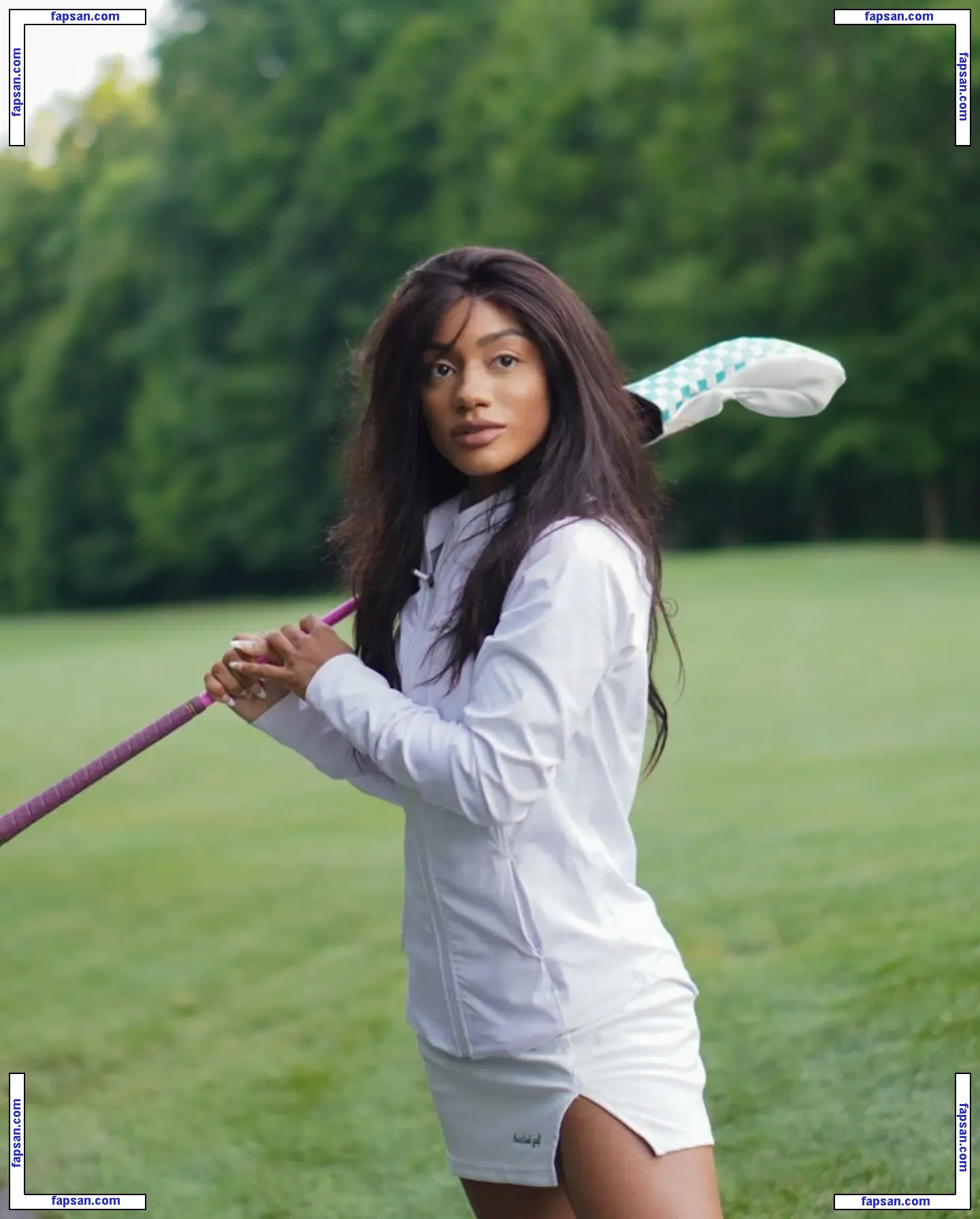 taylorchamp nude photo #0020 from OnlyFans