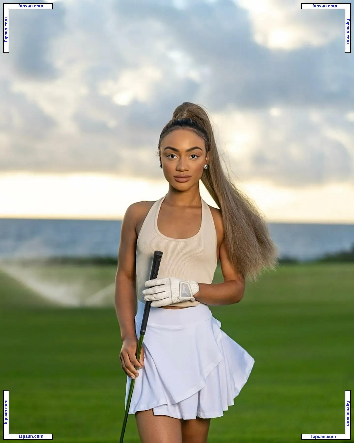 taylorchamp nude photo #0022 from OnlyFans