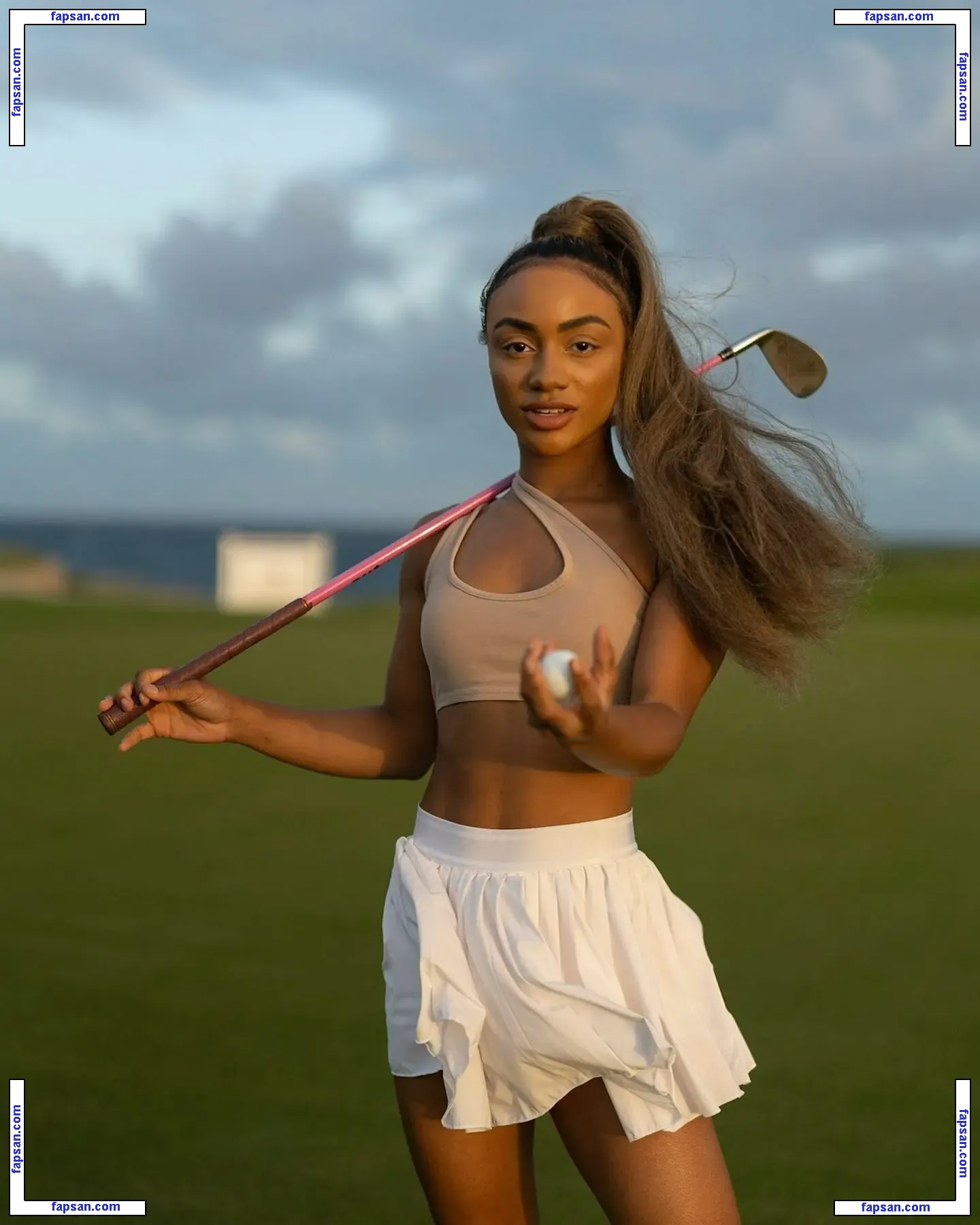 taylorchamp nude photo #0028 from OnlyFans