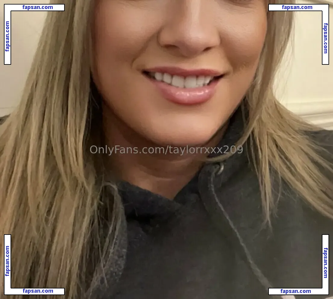 taylorrxxx209 nude photo #0004 from OnlyFans