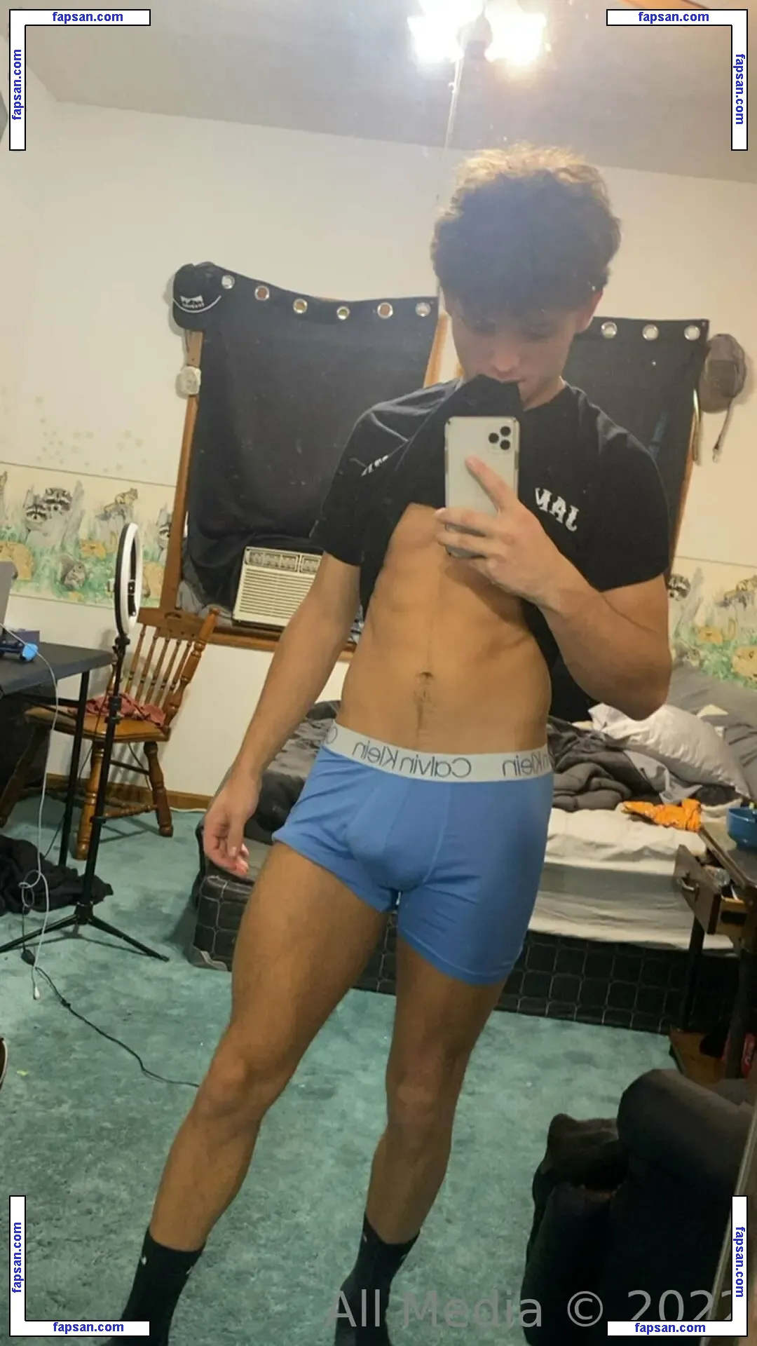 taylorsvip nude photo #0005 from OnlyFans